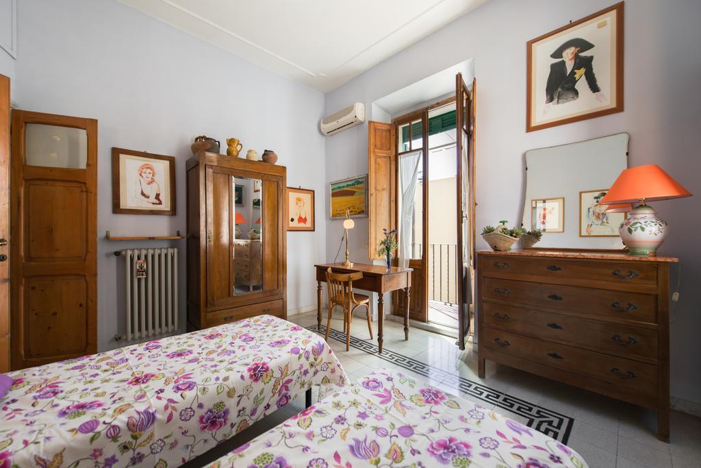 Colosseo Holiday House โรม ภายนอก รูปภาพ