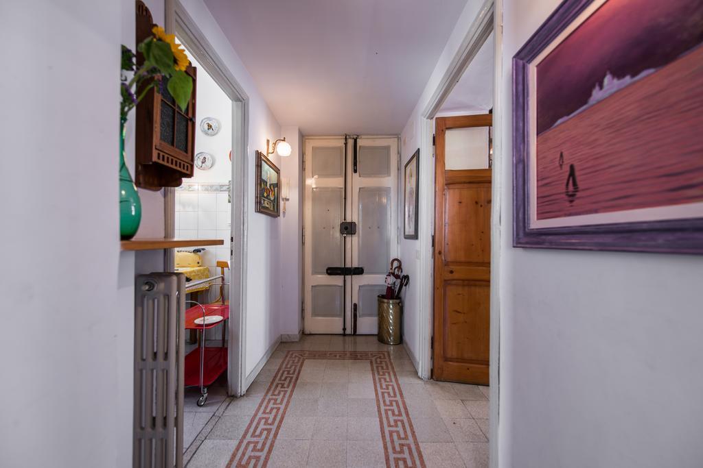 Colosseo Holiday House โรม ภายนอก รูปภาพ